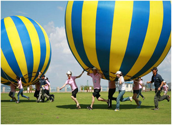 趣味運(yùn)動(dòng)會(huì)-運(yùn)轉(zhuǎn)乾坤.jpg 趣味運(yùn)動(dòng)會(huì)-運(yùn)轉(zhuǎn)乾坤.jpg